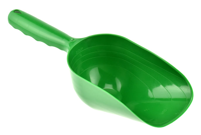 12" Green Plastic Feed/Seed Scoop,2 Cups Capacity