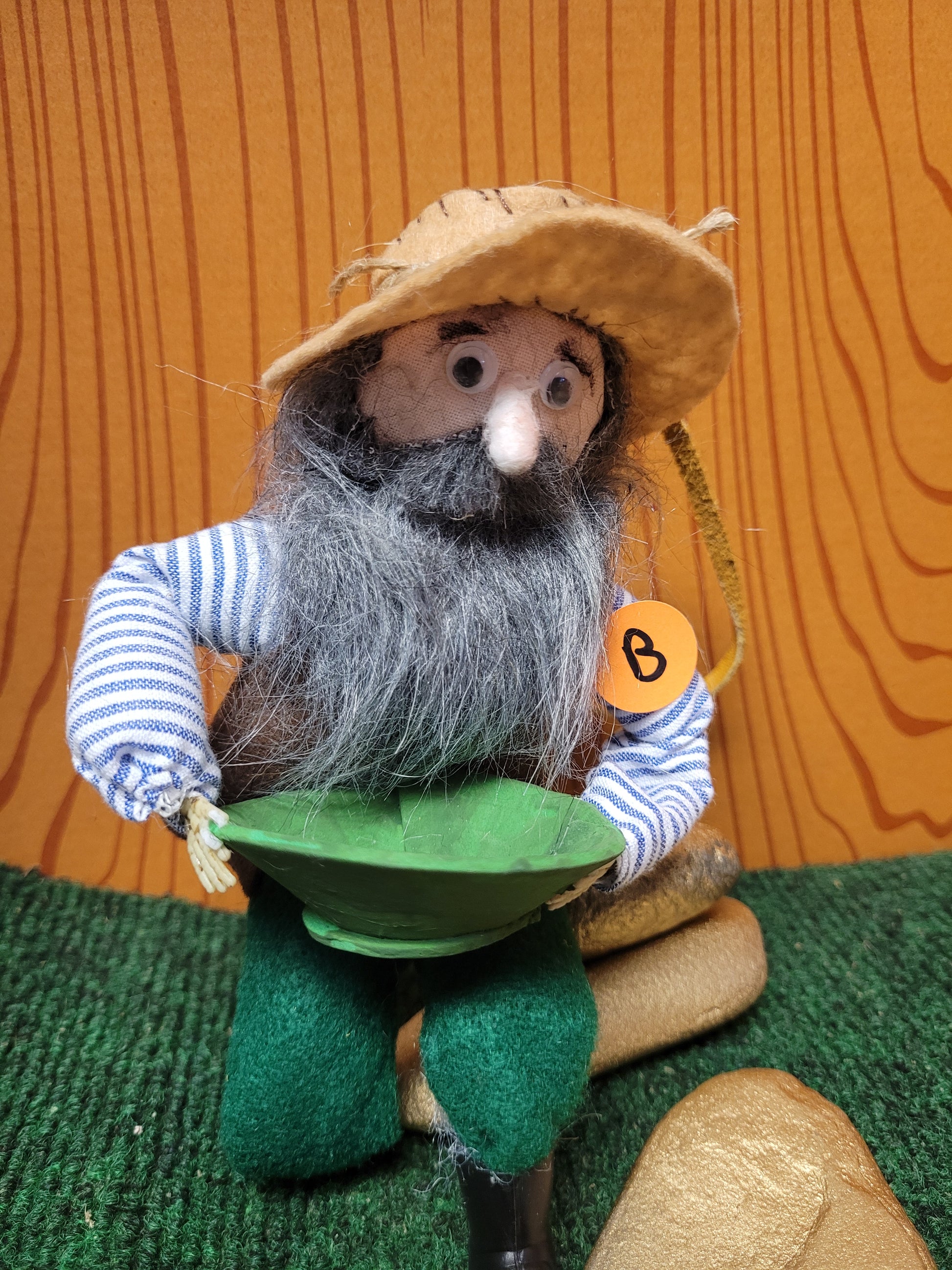 49er' Miner Ornament B – Prospector's Treasure Trove