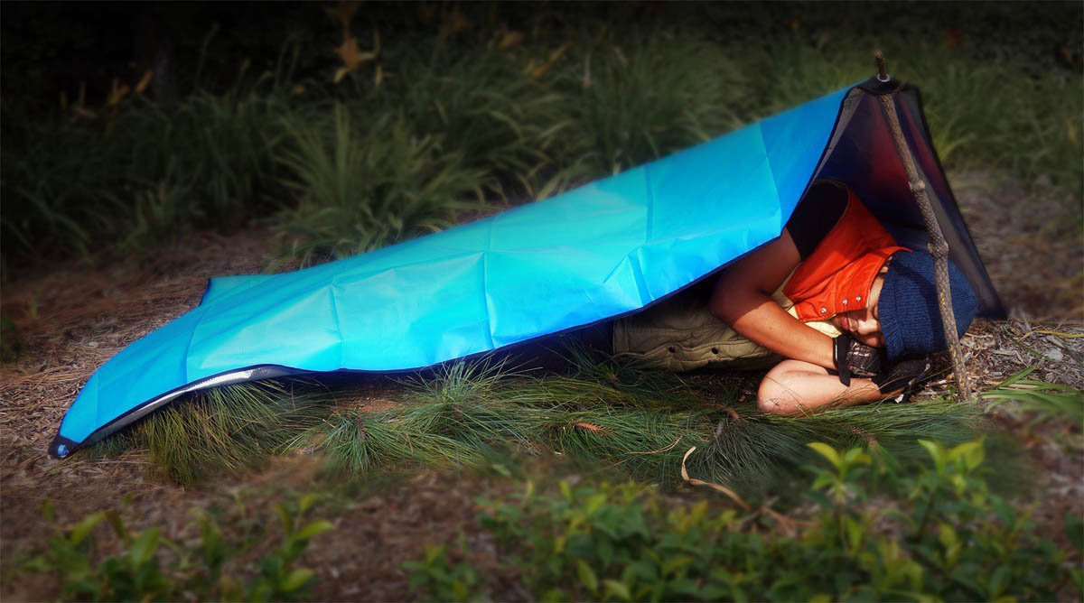 51"x 82" Emergency Outdoor Waterproof Reversible Blanket/ Tarp